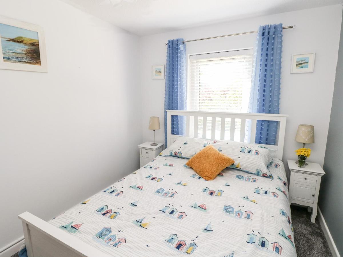 Clicketts Court Apartment *