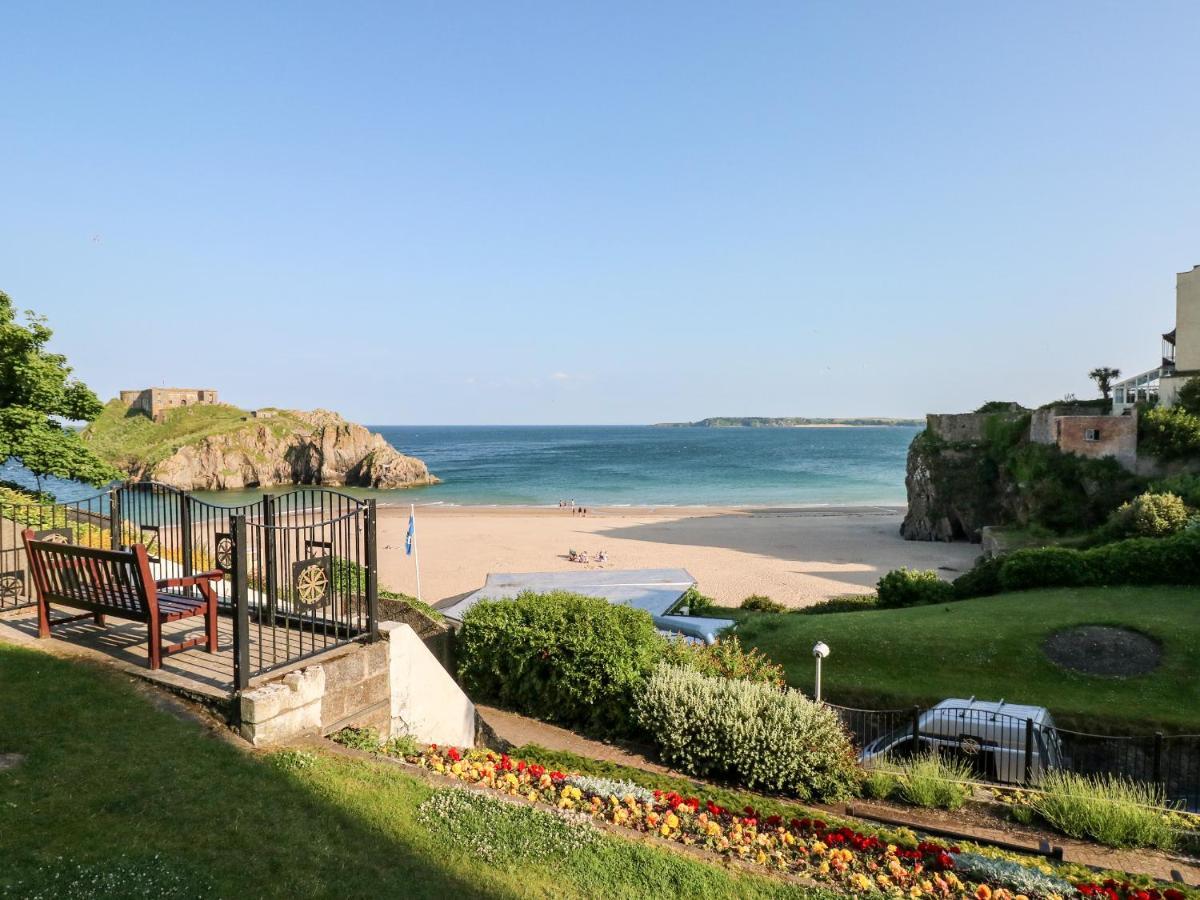 Clicketts Court Apartment Tenby