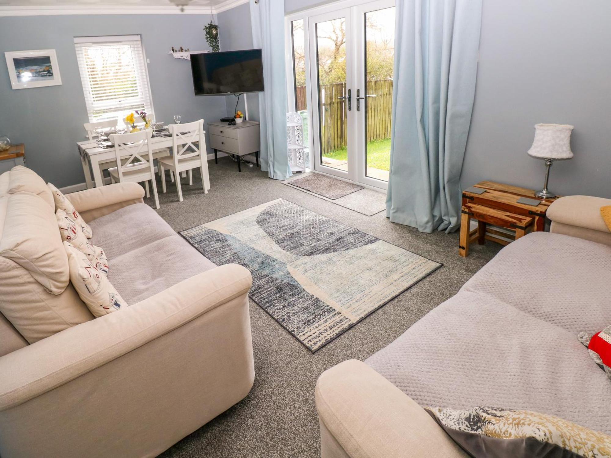 Clicketts Court * Tenby